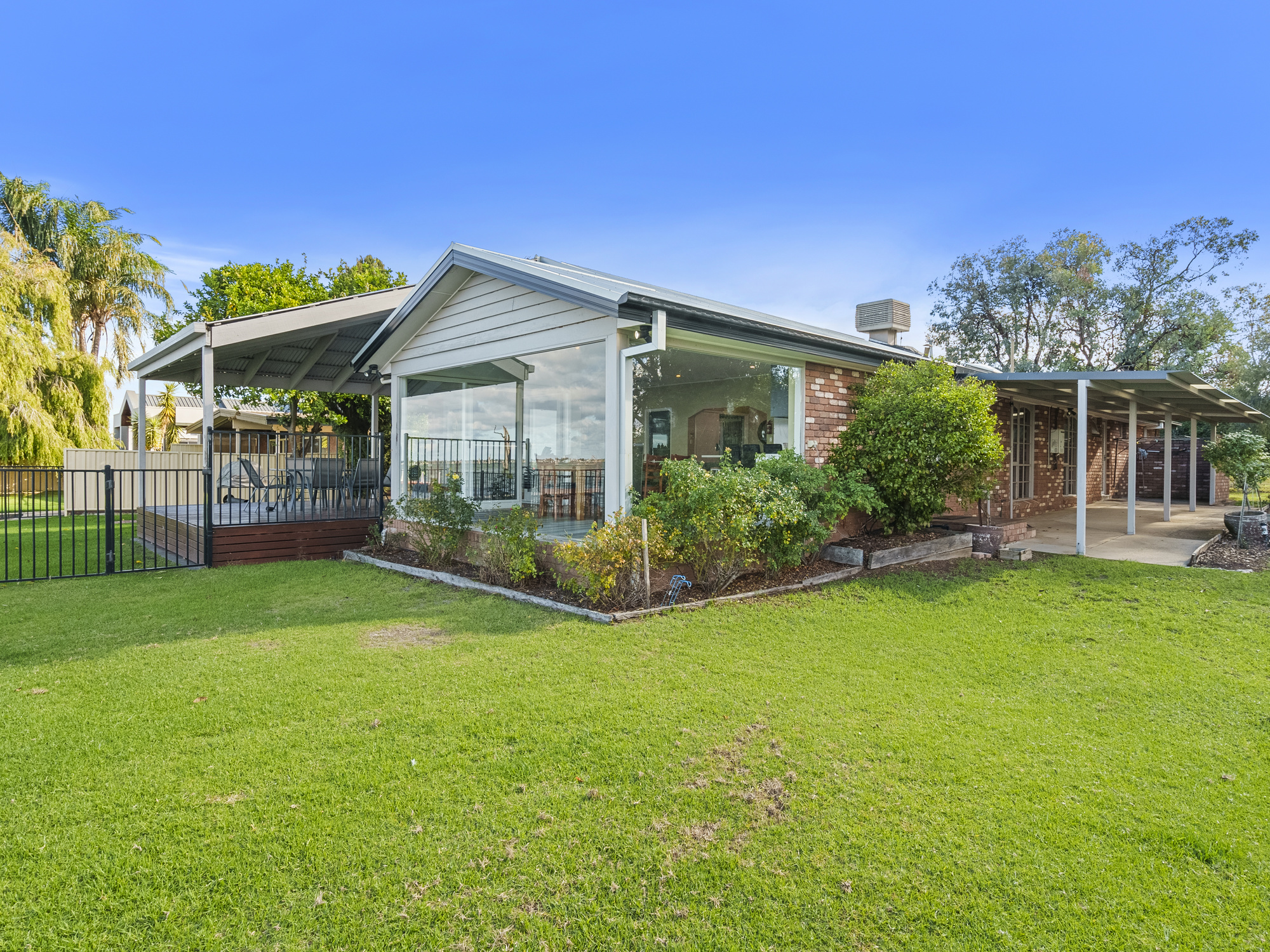 023 Open2view Id1012684-109 Corowa Road